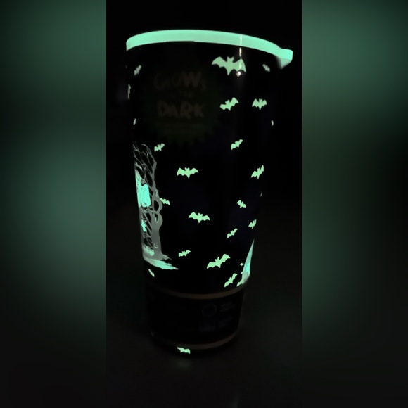 SOLD!Buc-ees 2024 Limited Edition Glow-in-the-Dark Halloween Tumbler- 32 oz- NWT - Picture 7 of 10